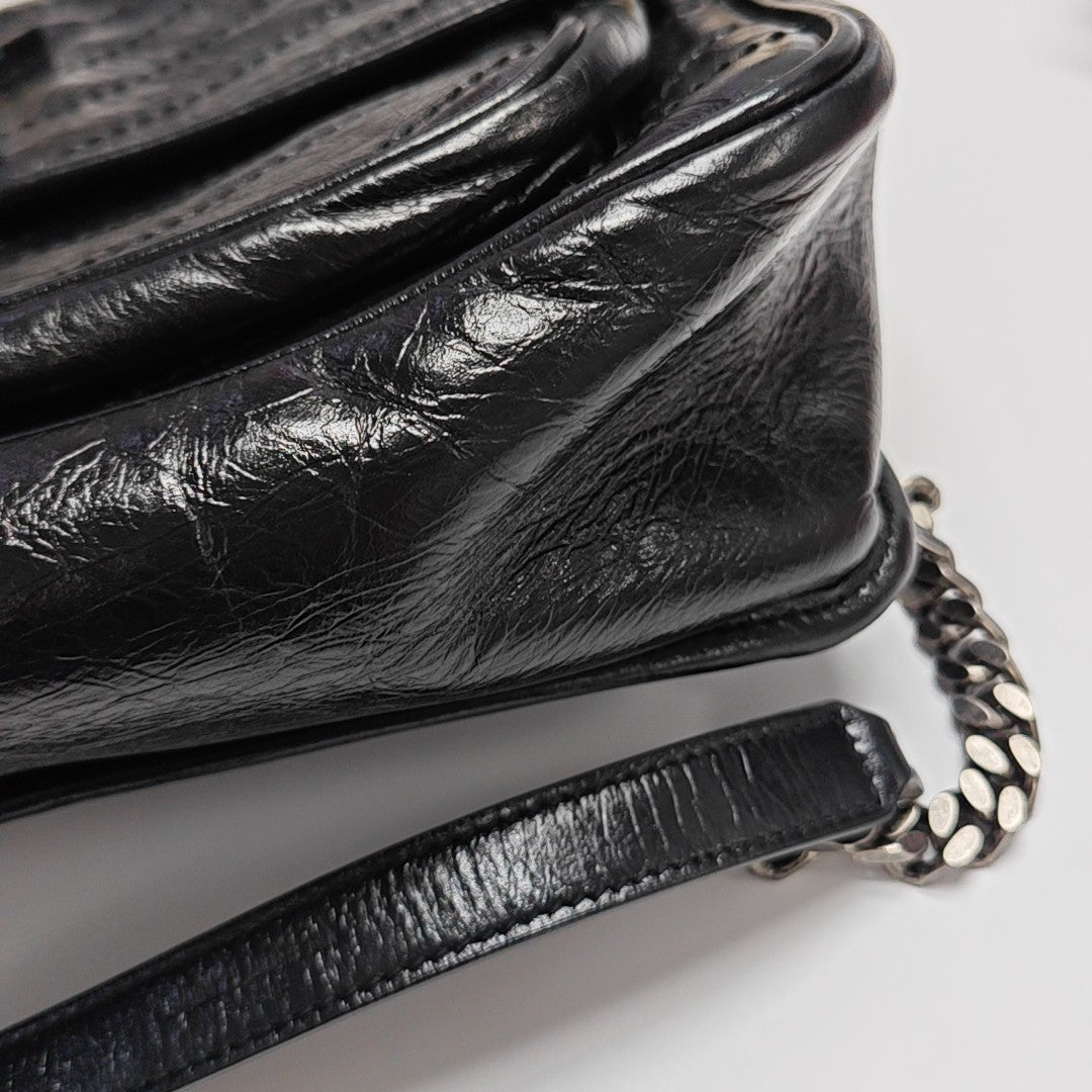 NIKI Medium Chevron Calfskin Black