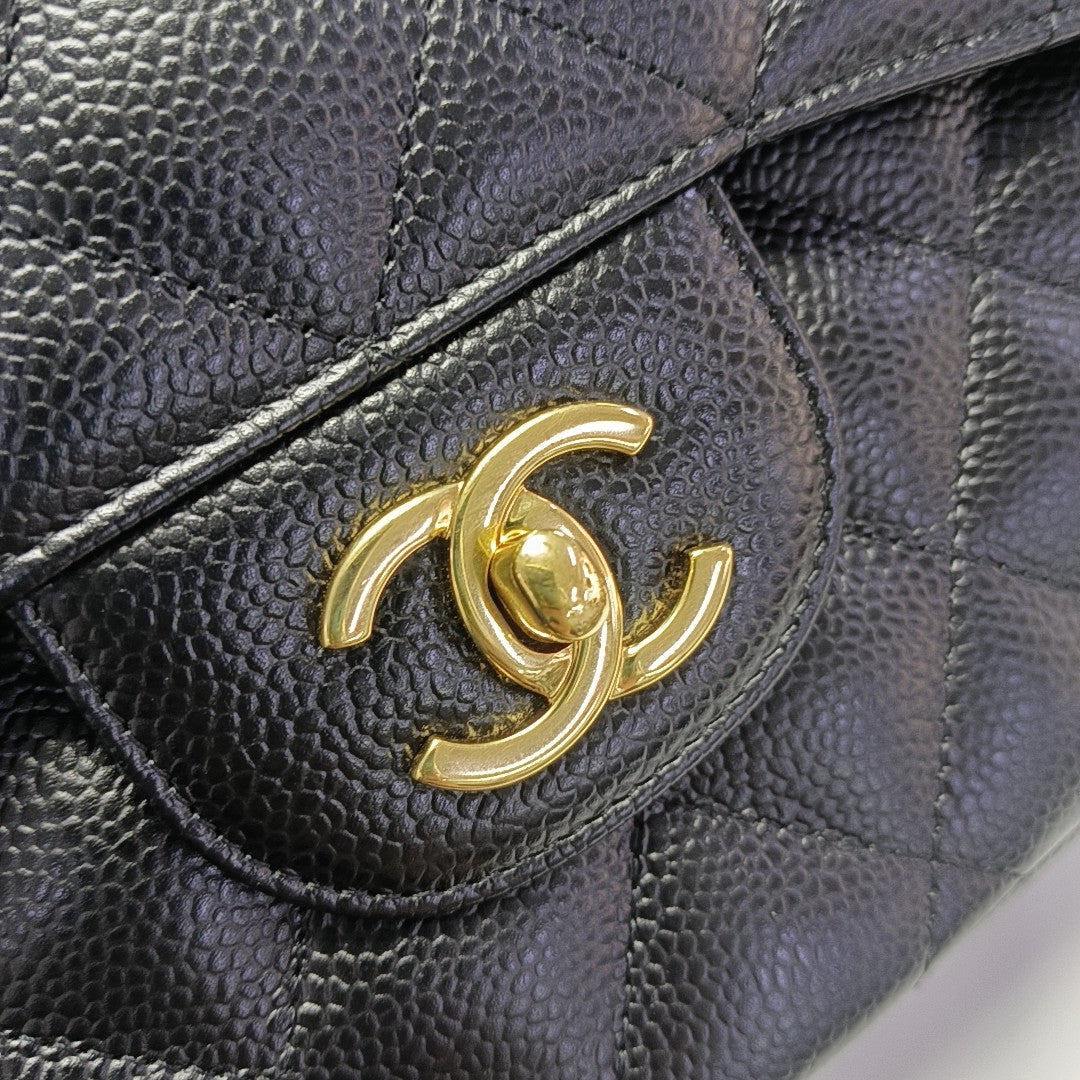 CLASSIC FLAP Jumbo Quilted Grained Calfskin Black