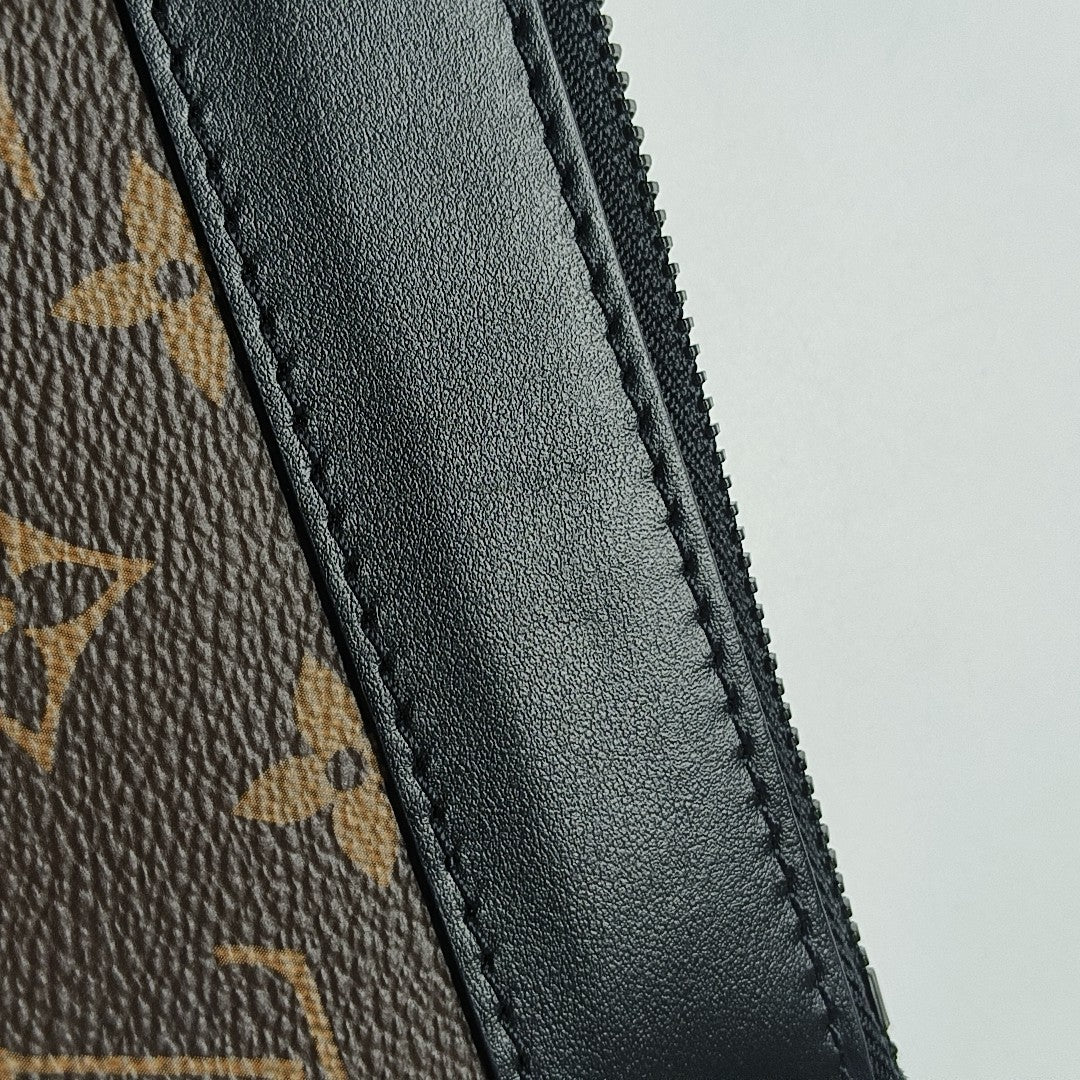 DISCOVERY Monogram Coated Canvas Brown