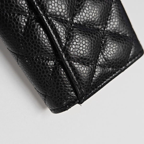 CLASSIC FLAP Quilted Grained Calfskin Black Card Holder
