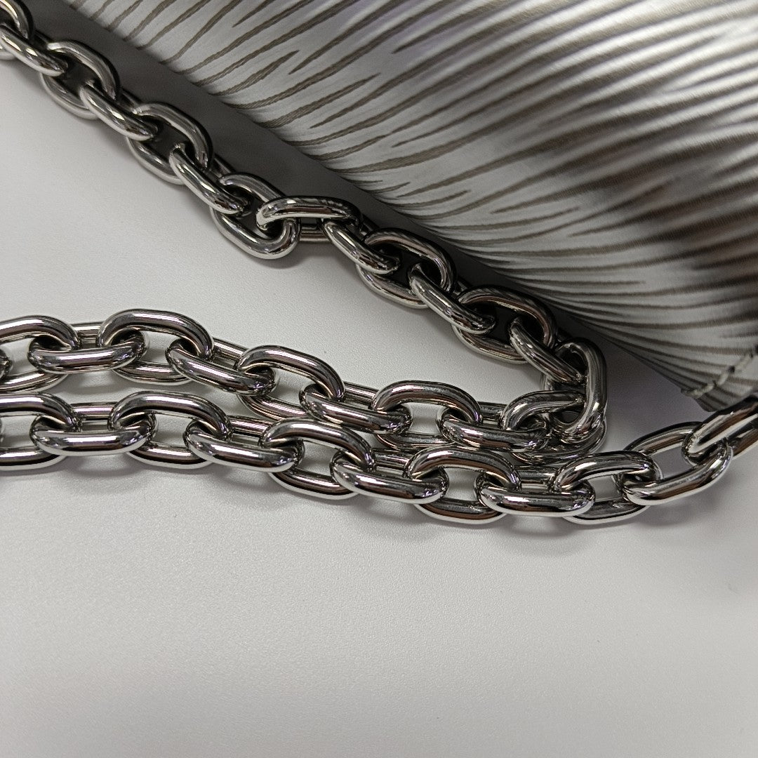 LOUISE Epi Silver