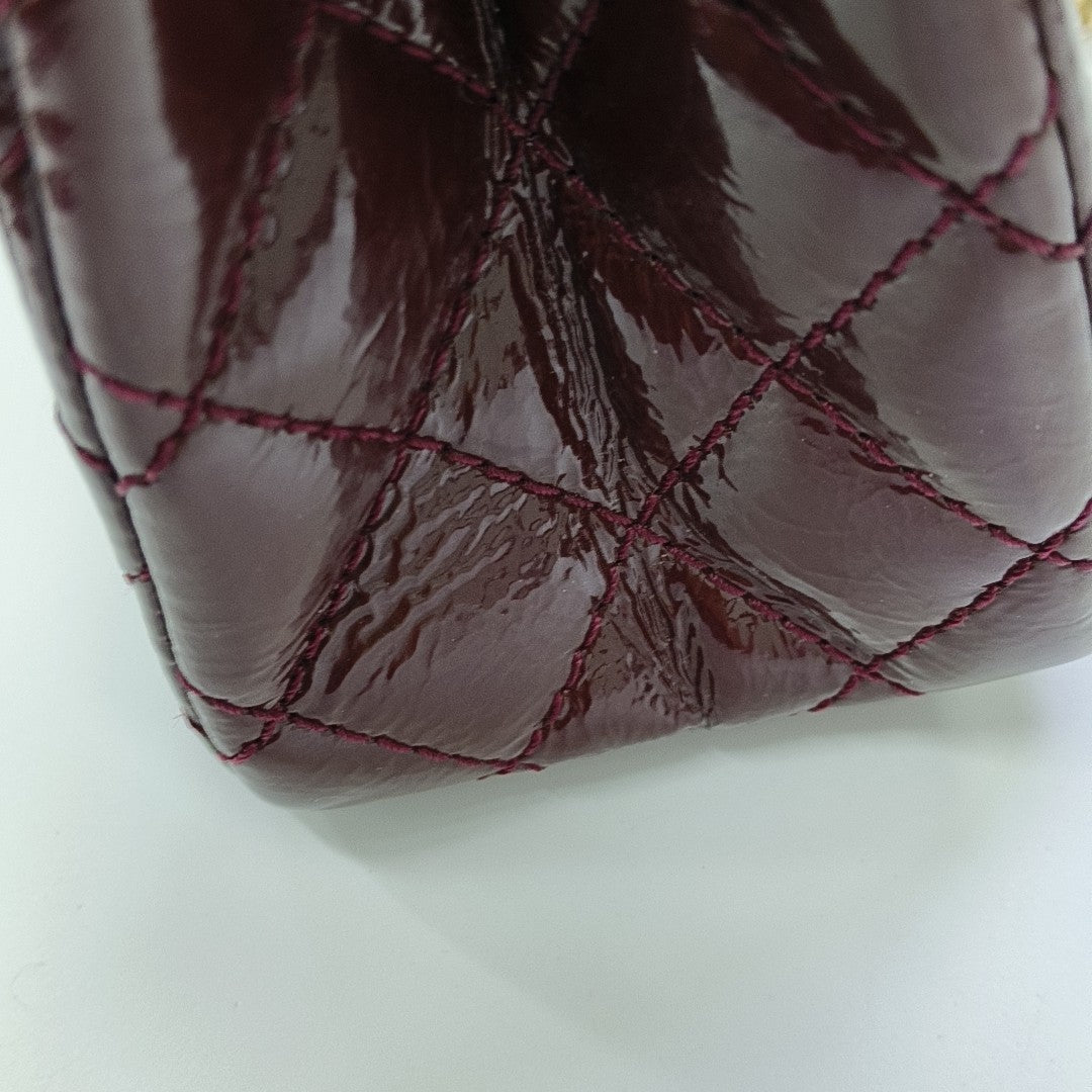 2.55 225 (small) Quilted Patent Leather Red