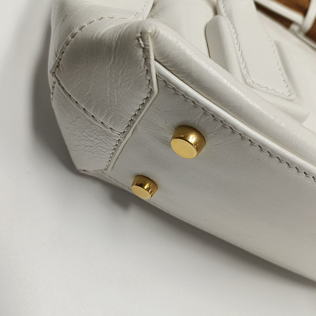 Arco Mini Calfskin White
