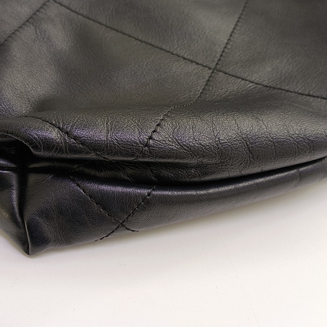 CHANEL 22 Mini Quilted Calfskin Black
