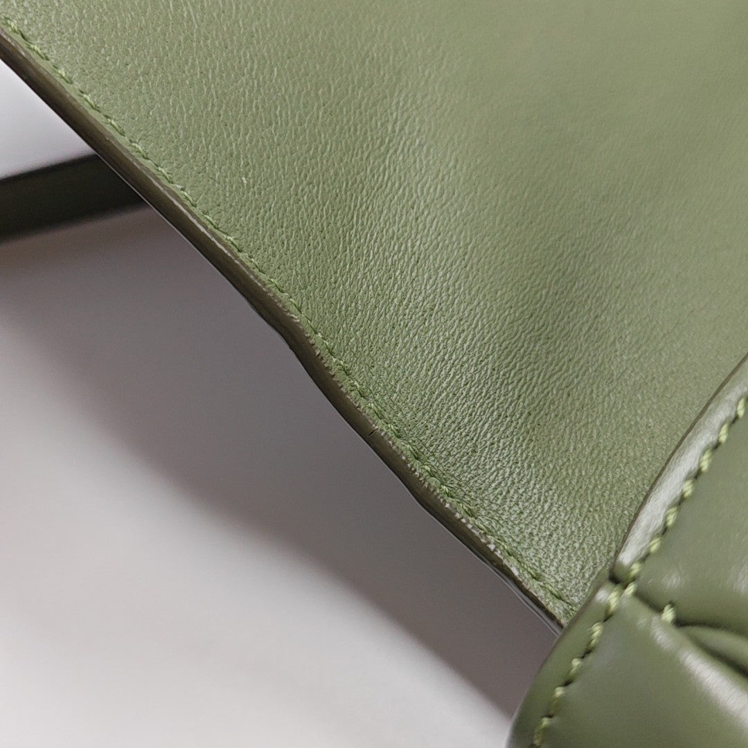 CRÉCY Small Calfskin Green