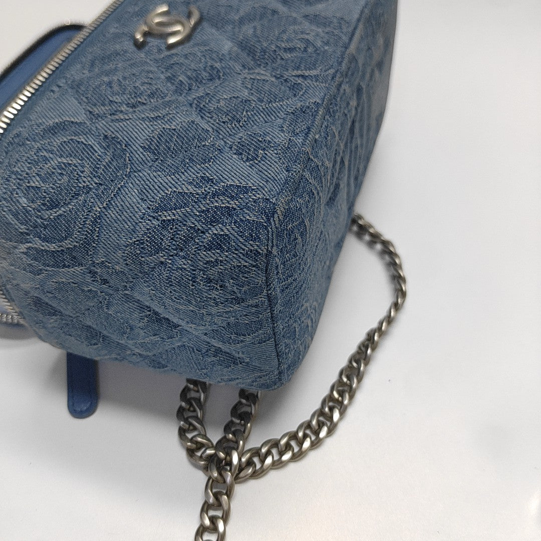 VANITY CASE Small Quilted Denim Blue
