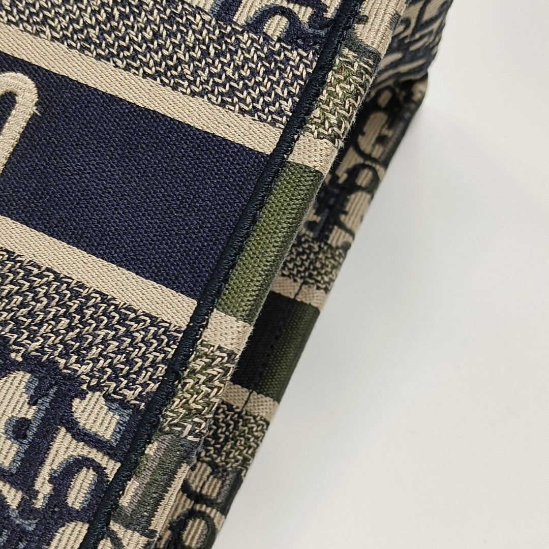 Book Tote Medium Oblique Canvas Blue
