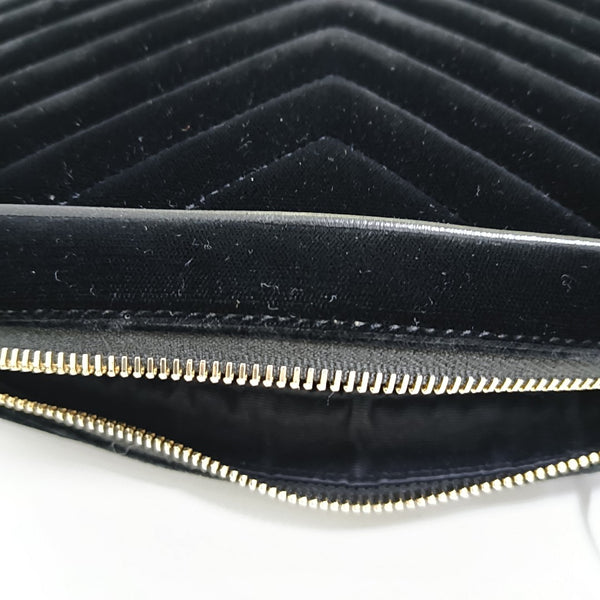 LOU Chevron, gamuza acolchada negra