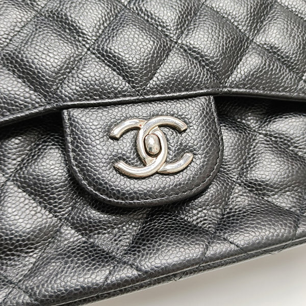 CLASSIC FLAP Jumbo Quilted Grained Calfskin Black