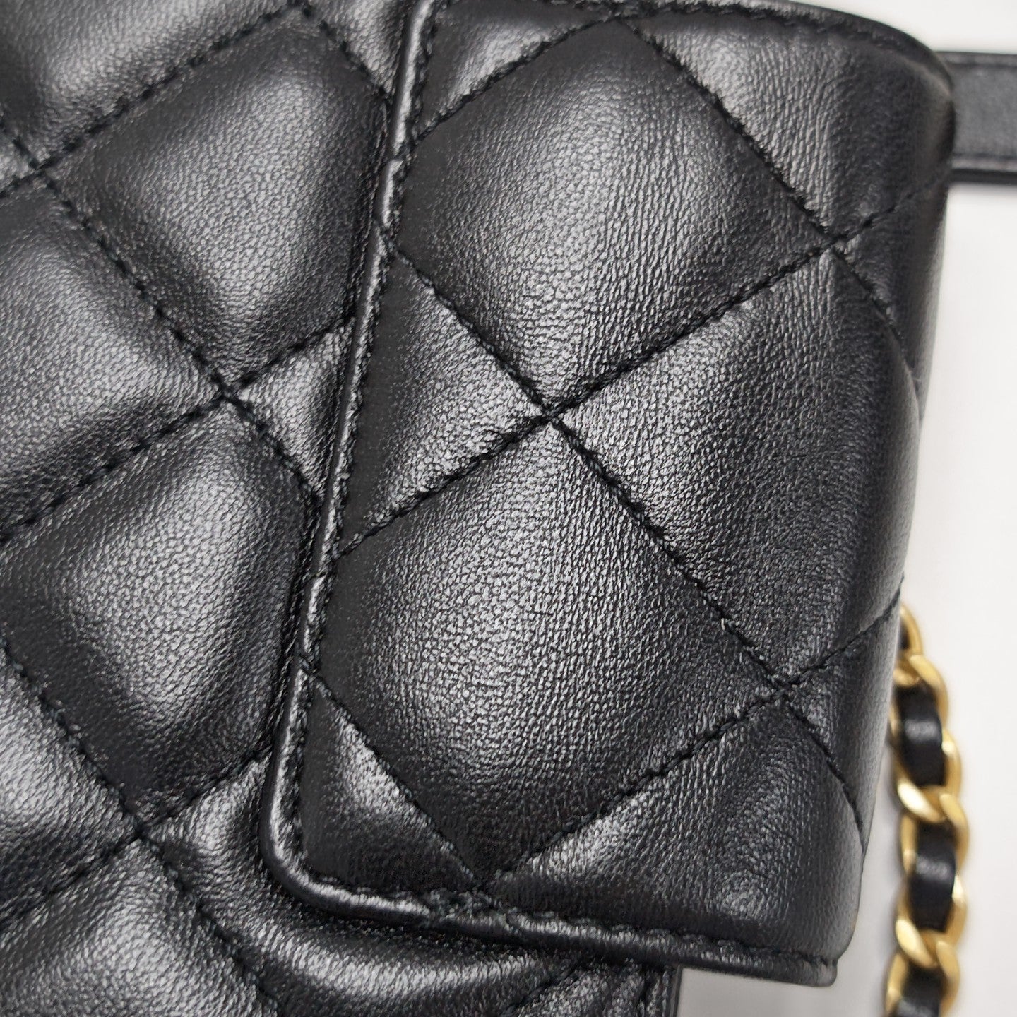 Quilted Lambskin Shoulder Bag Black