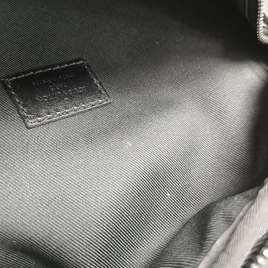 DISCOVERY Monogram Coated Canvas Black