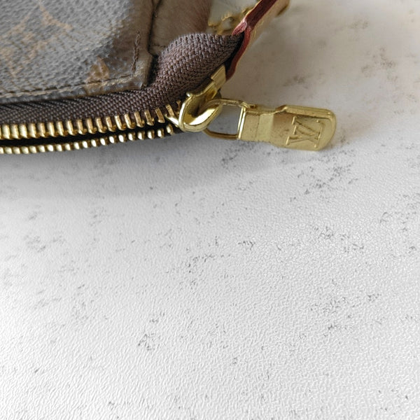 ACCESSOIRES Mini Monogram Coated Canvas Brown