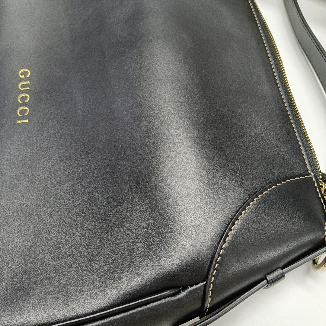 GG Emblem Medium Calfskin Black