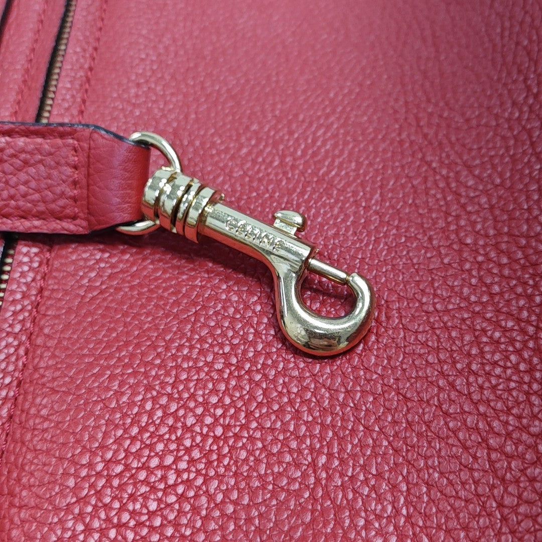 TRAPEZE Medium Calfskin Red