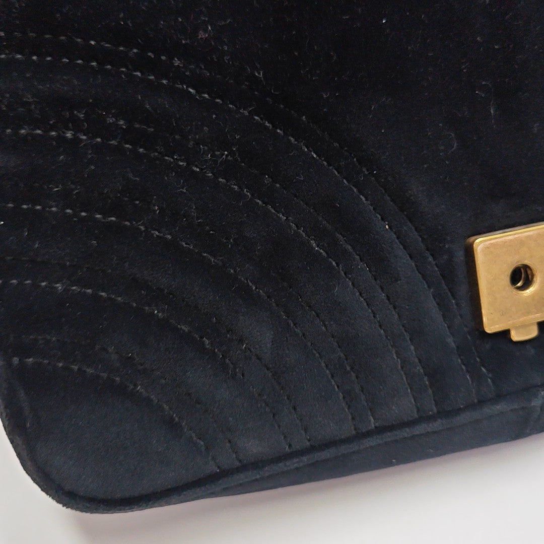 GG Marmont Medium Quilted Velvet Black