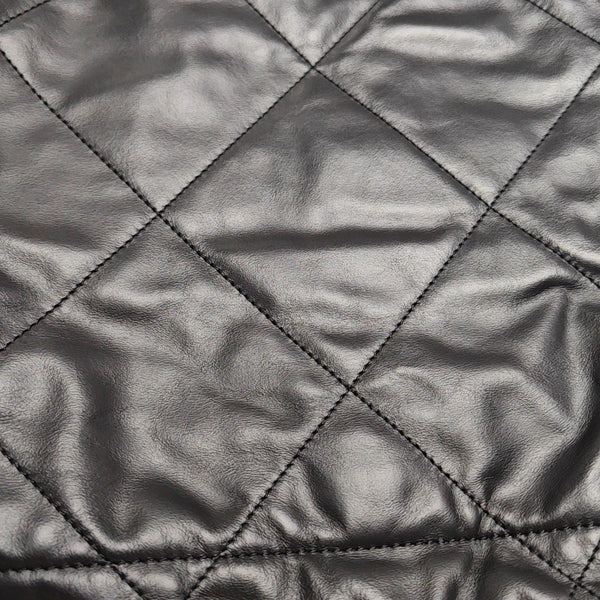 CHANEL 22 Small Quilted Calfskin Black