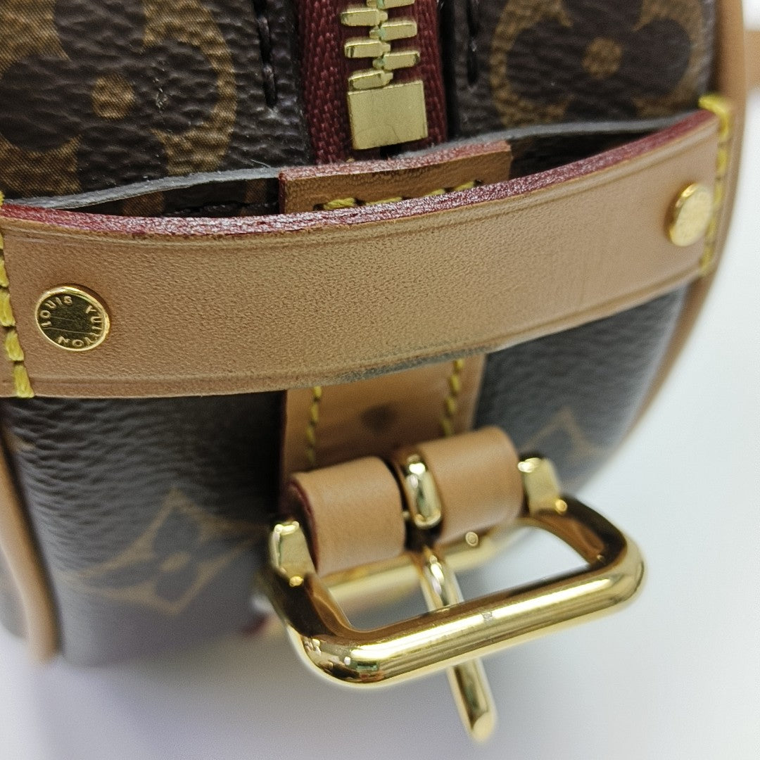 BOITE CHAPEAU PM Monogram Coated Canvas Brown