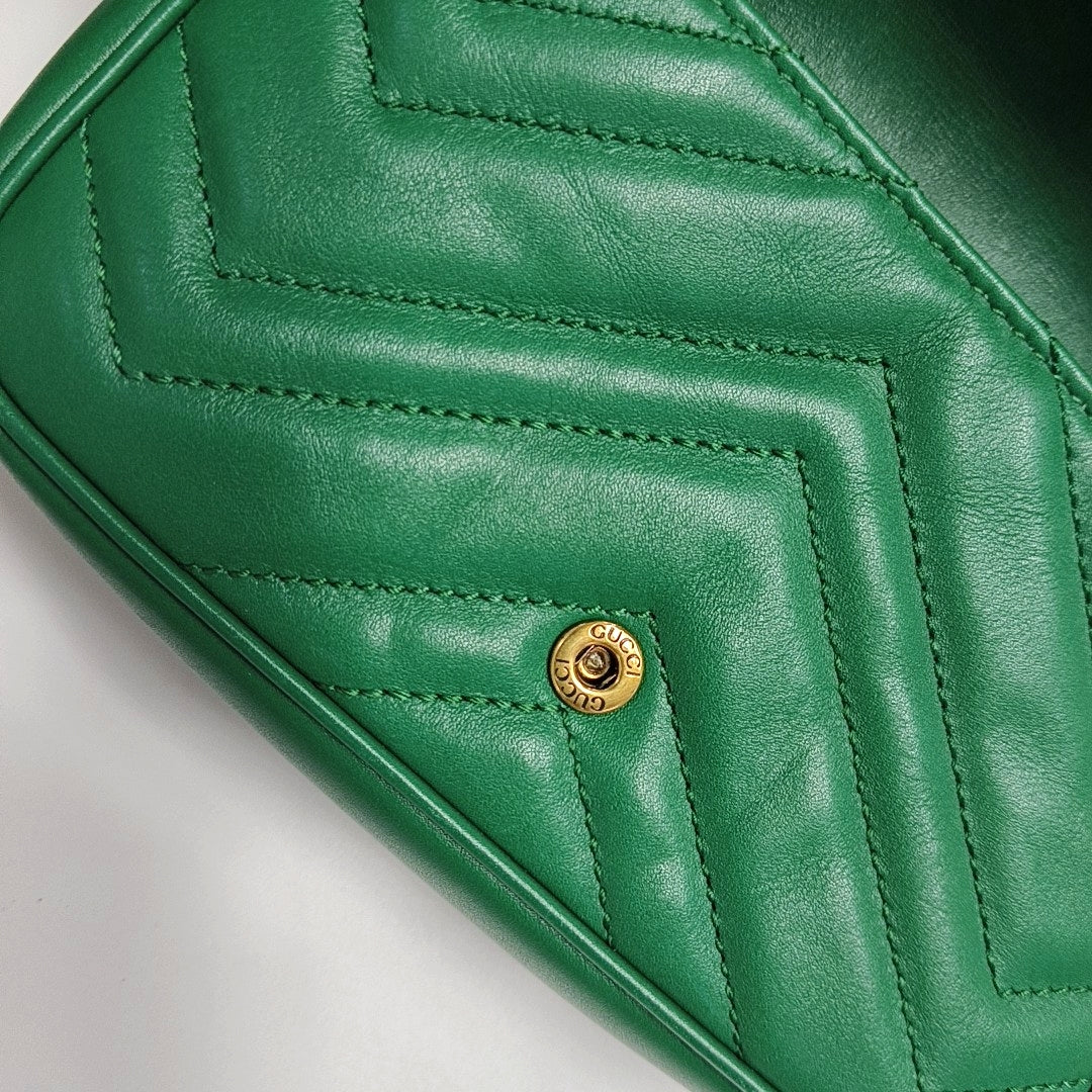 Authenticated pre-owned  GG Marmont Mini Quilted Calfskin Green - Shoulder Bag at Looply