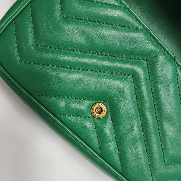 Authenticated pre-owned  GG Marmont Mini Quilted Calfskin Green - Shoulder Bag at Looply
