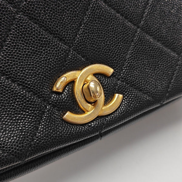 Quilted Grained Calfskin Shoulder Bag Black