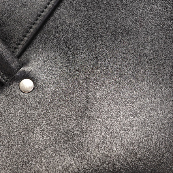 Triangle Calfskin Black