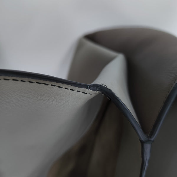 Piazza Medium Calfskin Gray