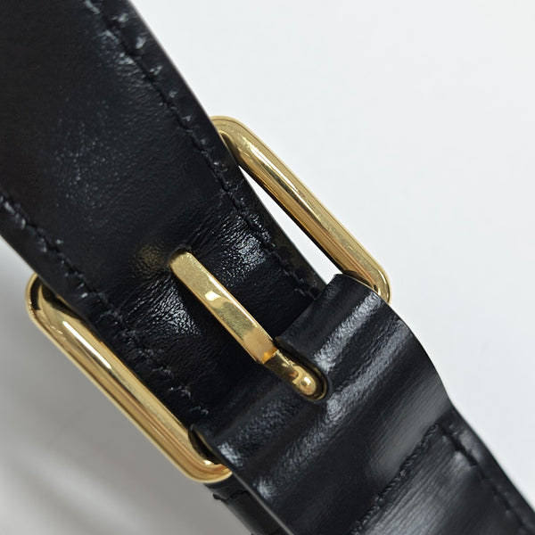 TRIOMPHE Medium Calfskin Black