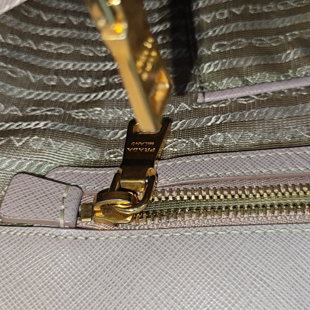 Calfskin Shoulder Bag Pink