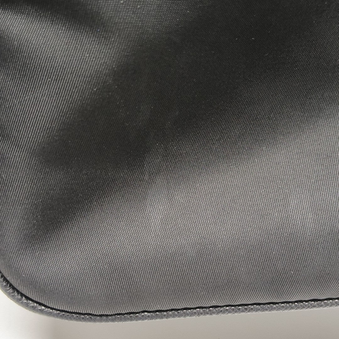 Authenticated pre-owned  Re-Edition2005 Nylon Black - Shoulder Bag at Looply