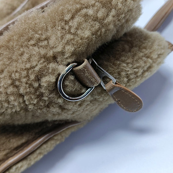 Authenticated pre-owned  Bazar Fur Brown - Tote Bag at Looply