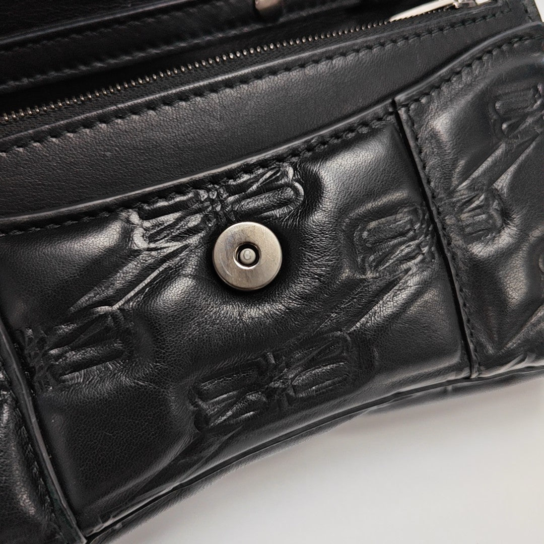 Hourglass Small Lambskin Black