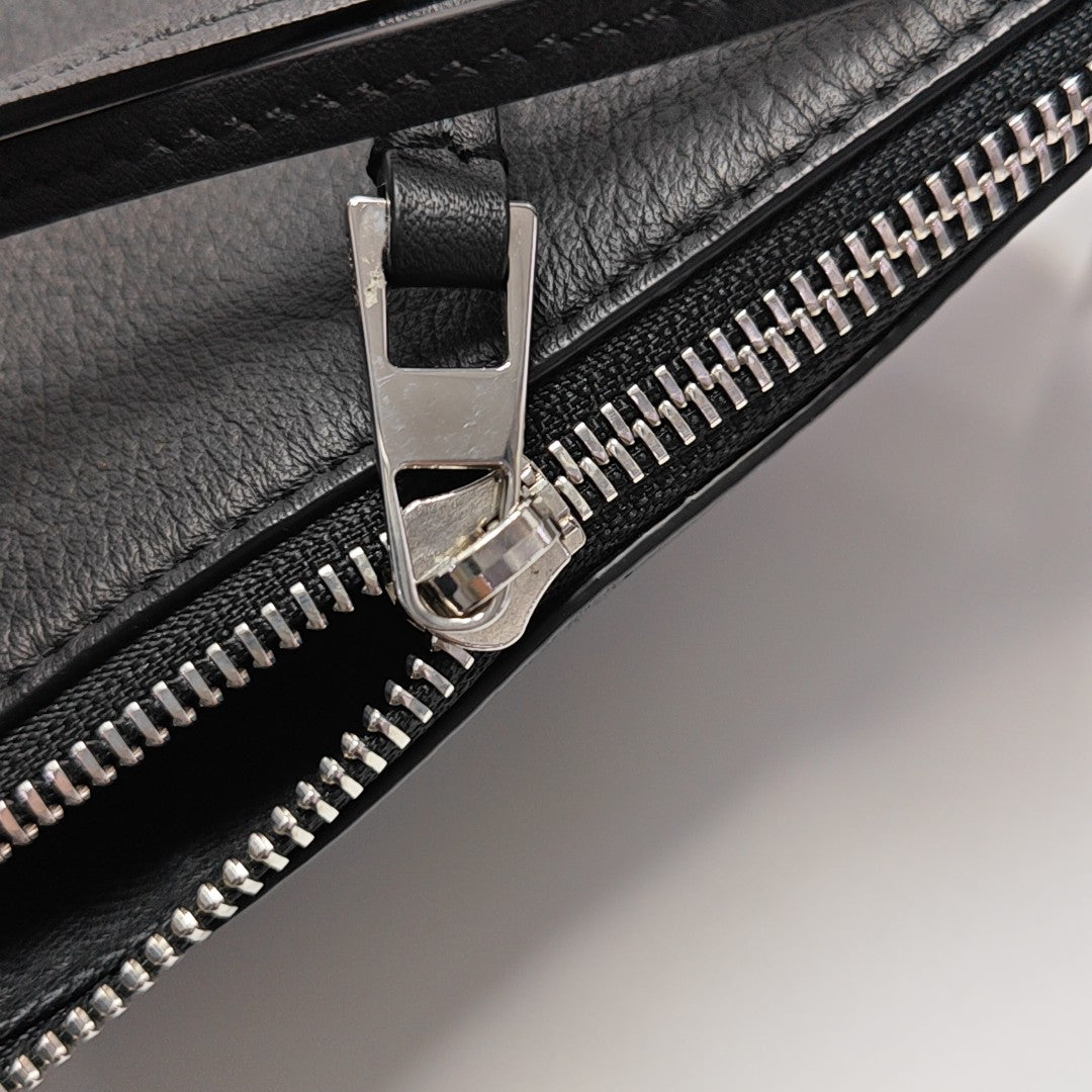 Hammock Hobo Calfskin Black