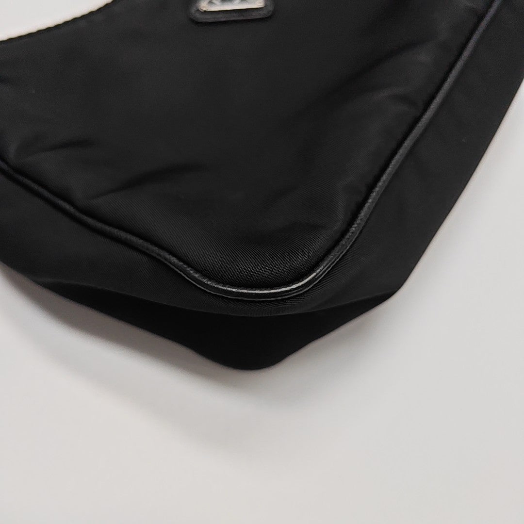 Re-Edition2005 Nylon Black