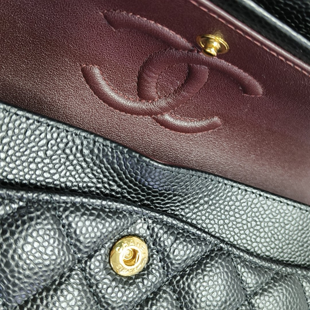 CLASSIC FLAP Small Quilted Grained Calfskin Black