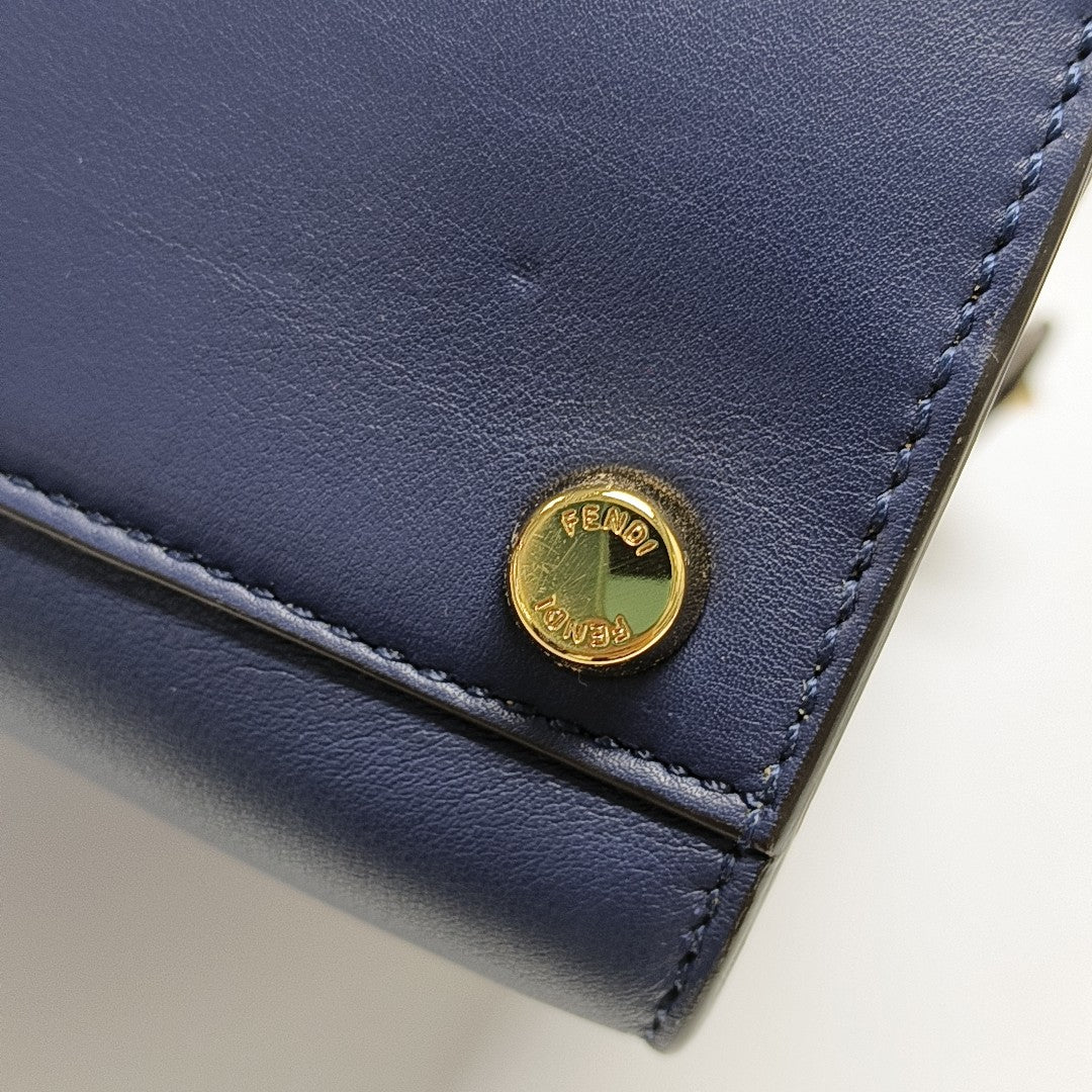 Authenticated pre-owned  Peekaboo  Essential Calfskin Blue - Shoulder Bag at Looply