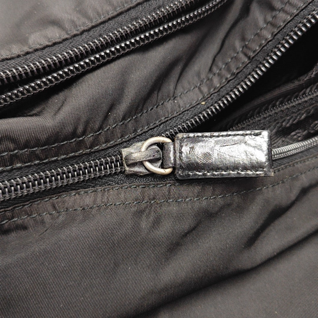 Vela Messenger Bag Nylon Black
