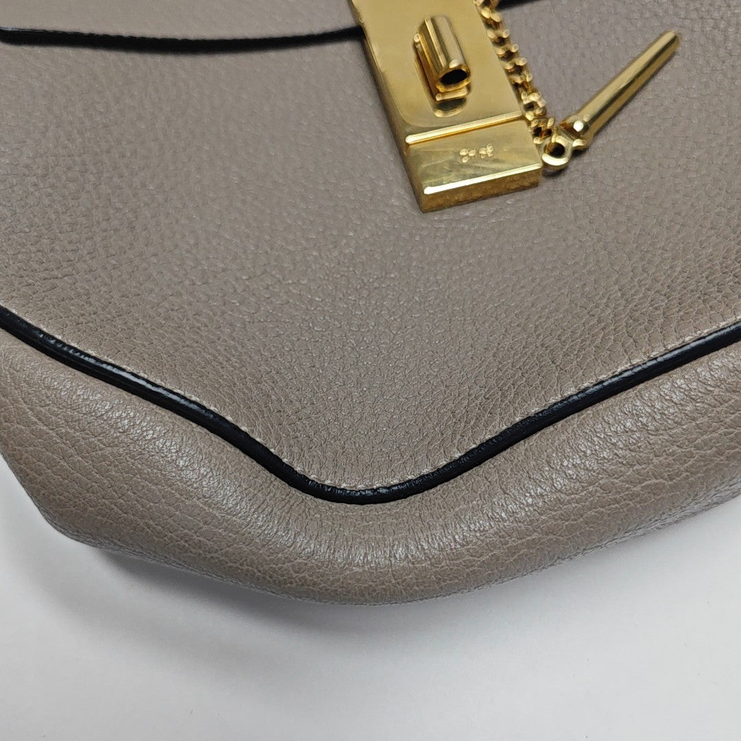 Drew Medium Calfskin Gray