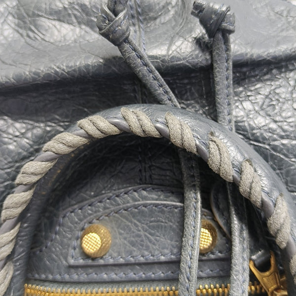 Pompon Bag Calfskin Gray