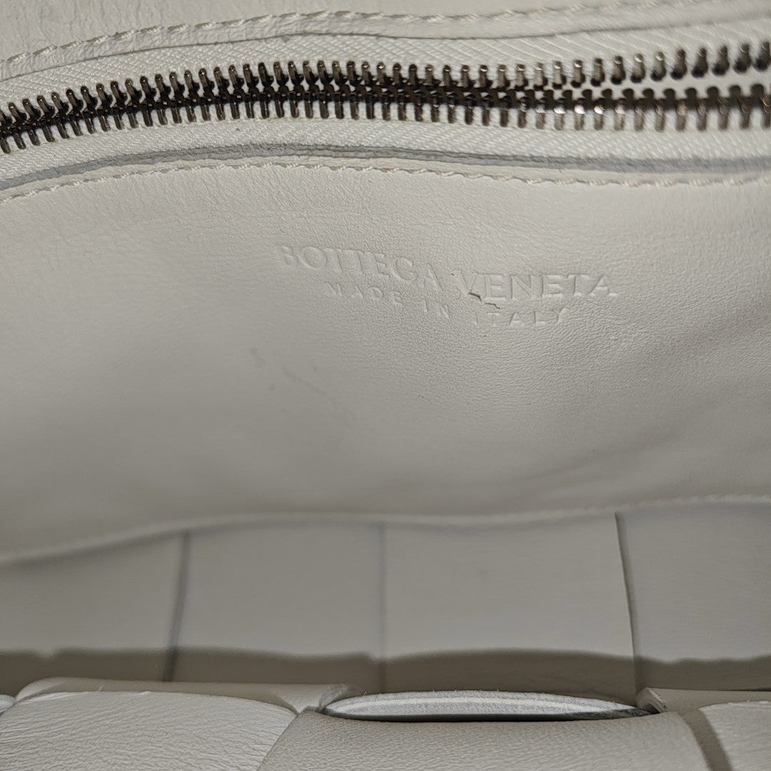 Cassette Medium Calfskin White