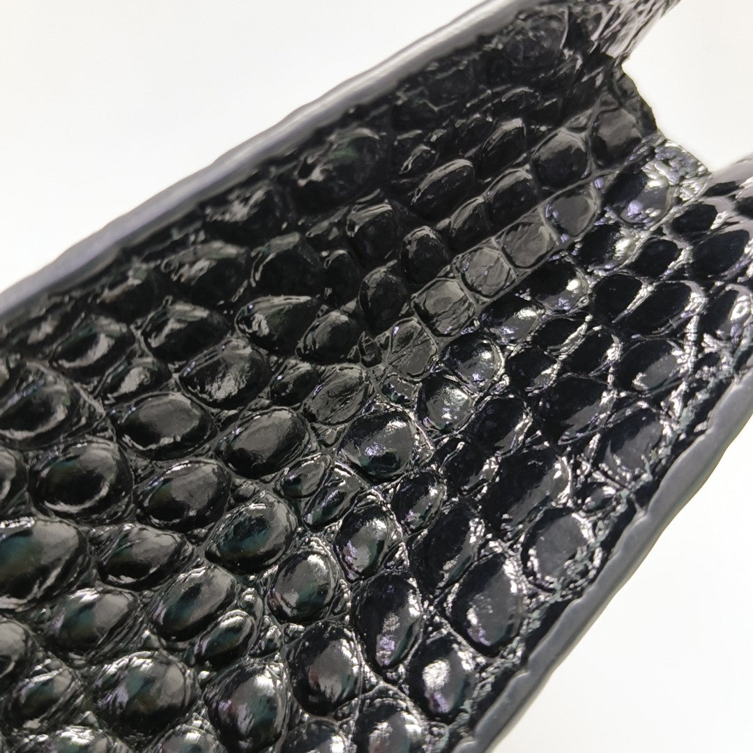 B. Small Crocodile Black