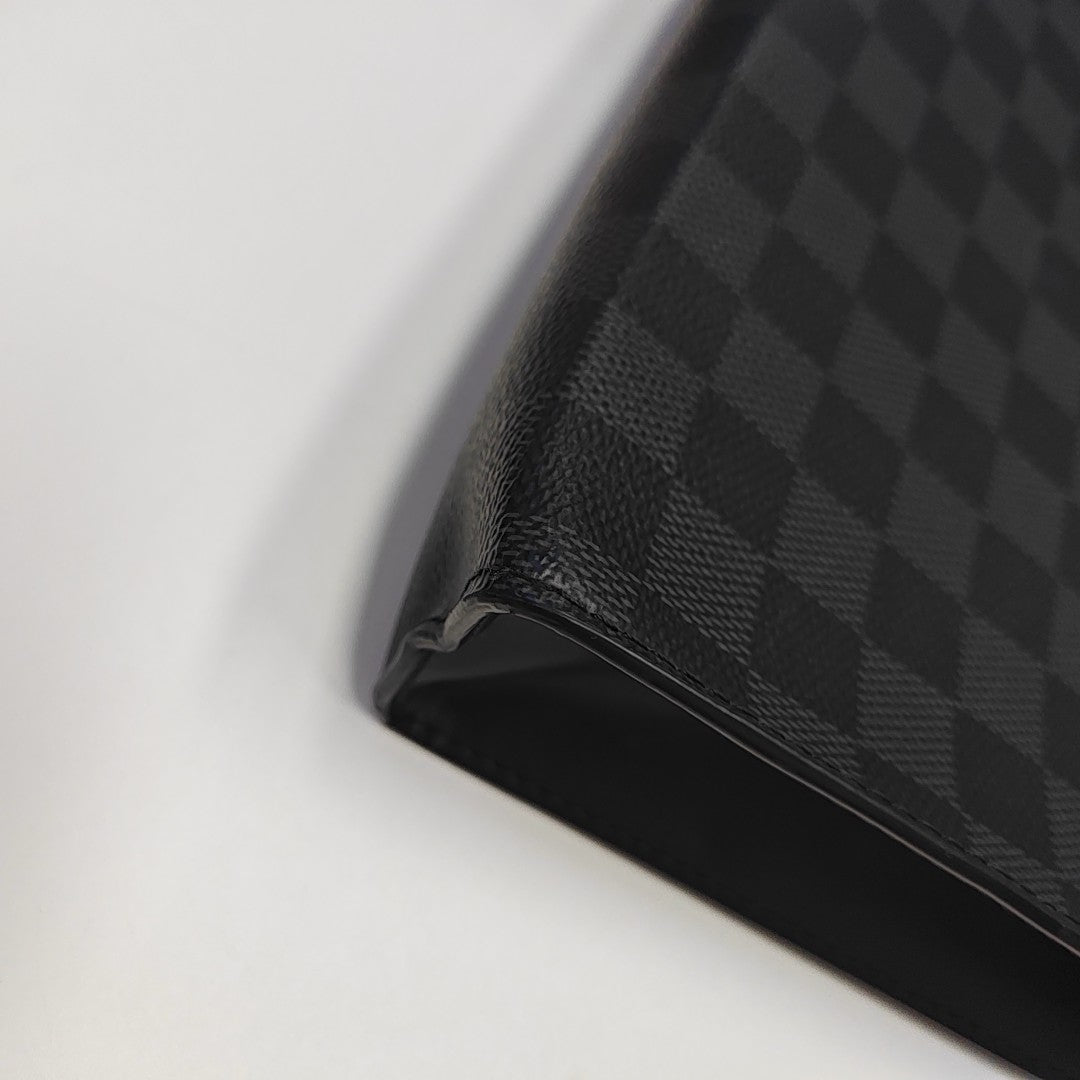 Pochette Voyag MM Damier Graphite Coated Canvas Gray