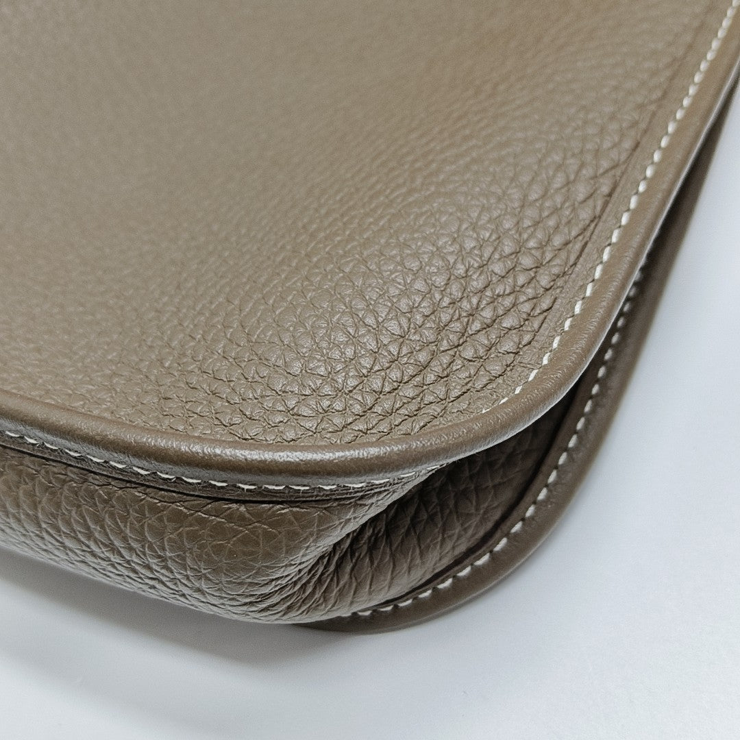 Authenticated pre-owned  Evelyne TPM Clemence Grey - Shoulder Bag at Looply