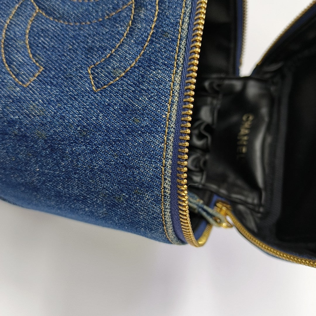 VINTAGE COSMETIC BAGS Quilted Denim Blue