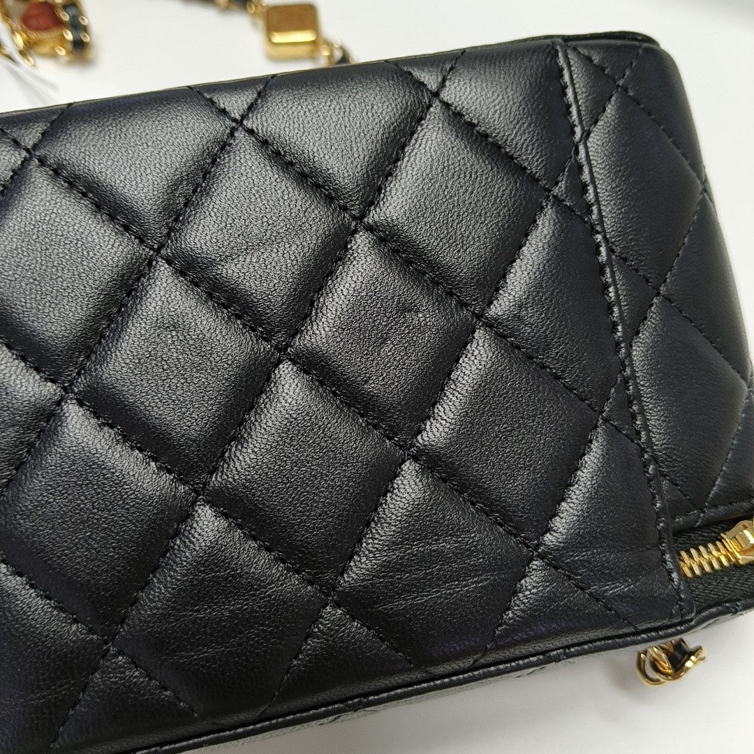 Quilted Lambskin Crossbody Bag Black