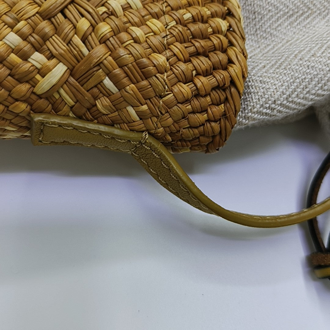 Straw Bucket Bag Yellow