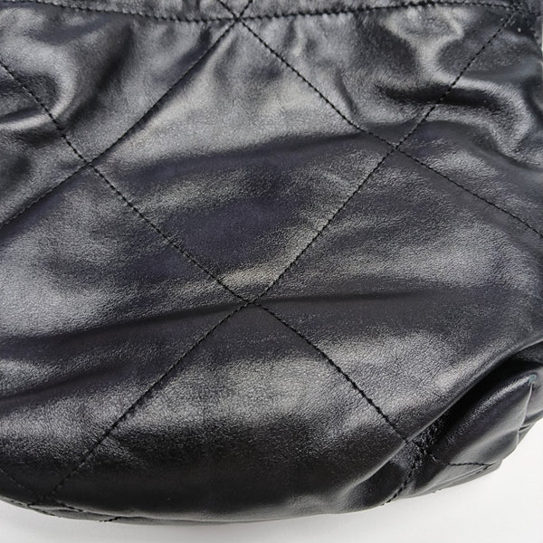 CHANEL 22 Mini Quilted Calfskin Black
