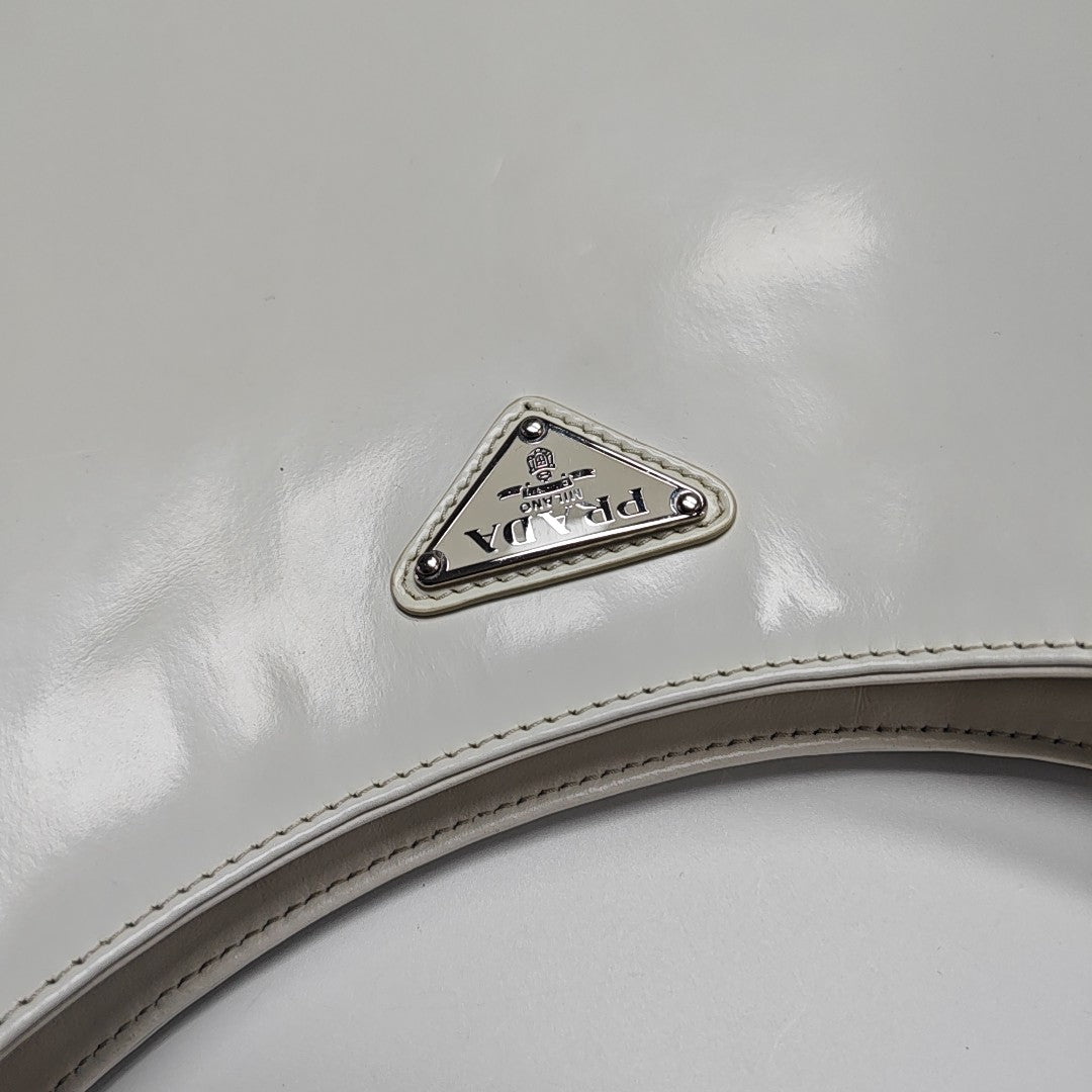 Cleo Medium Calfskin White