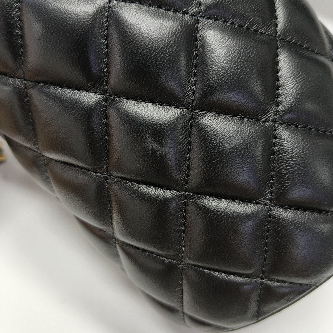 CROWN BOX VANITY Quilted Lambskin Black