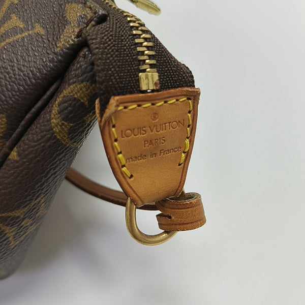 ACCESSOIRES Monogram Coated Canvas Brown