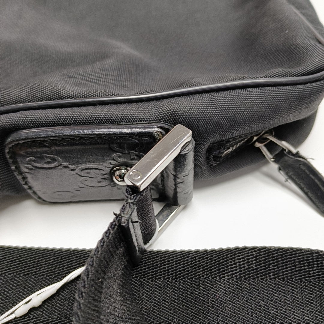 Messenger Fabric Black